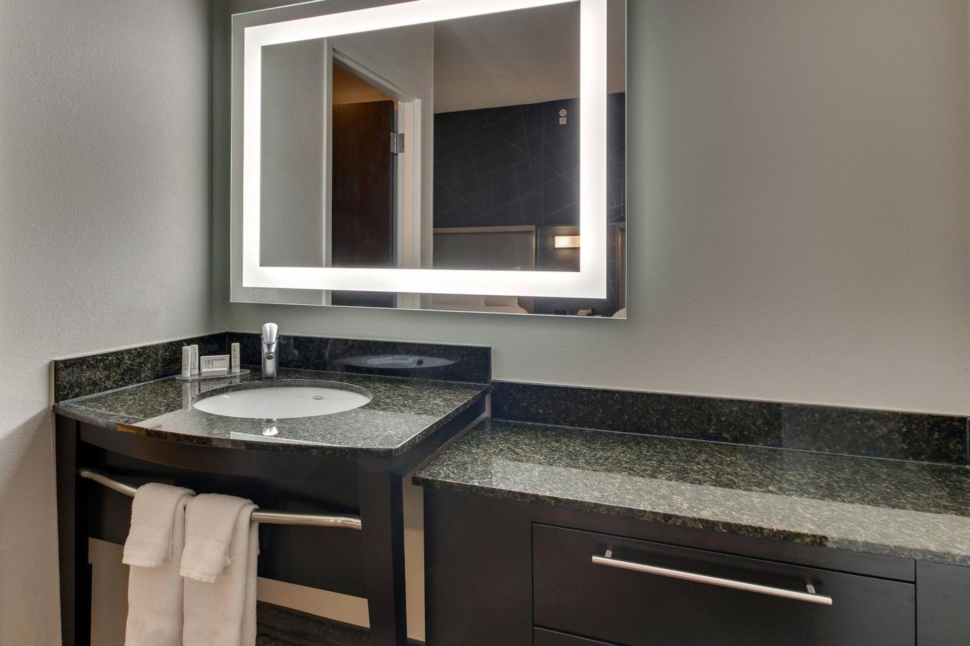 Hotel Springhill By Marriott Downtown At Uab