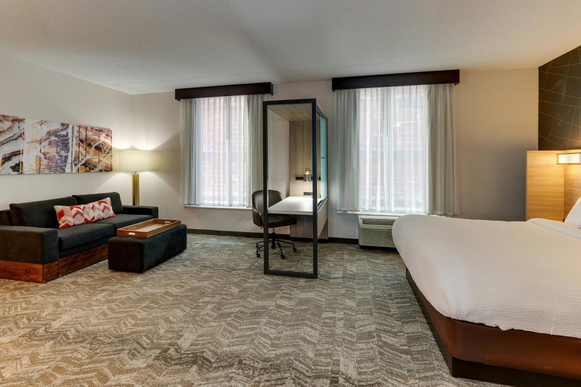 Springhill By Marriott Downtown At Uab Hotel 3*