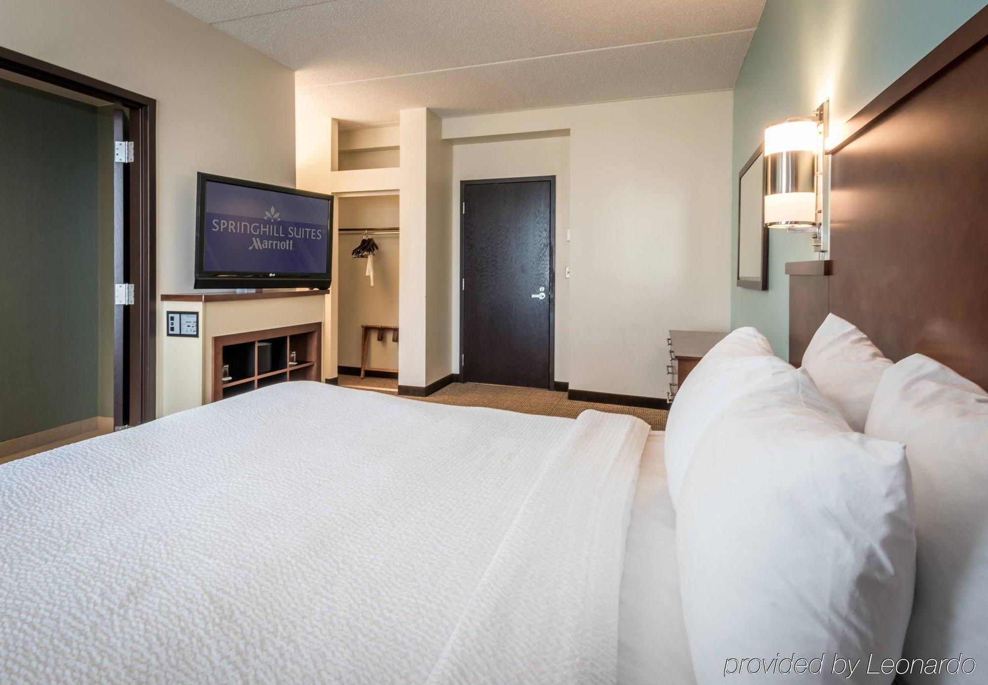 Springhill By Marriott Downtown At Uab Hotel 3*
